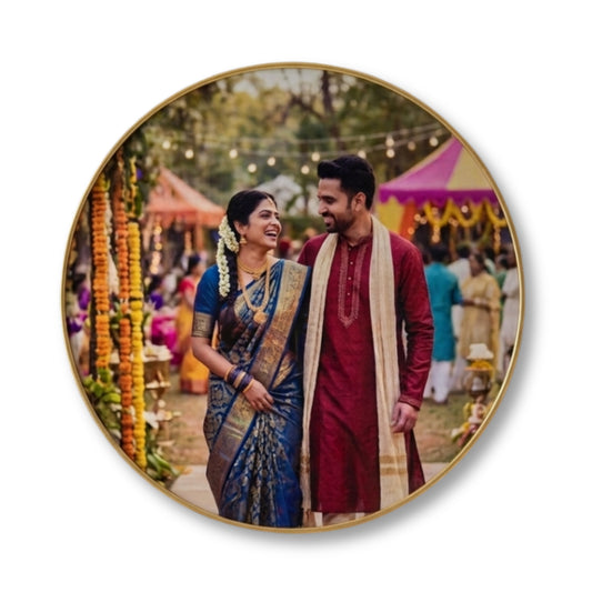 Round Golden Edge Photo Frame